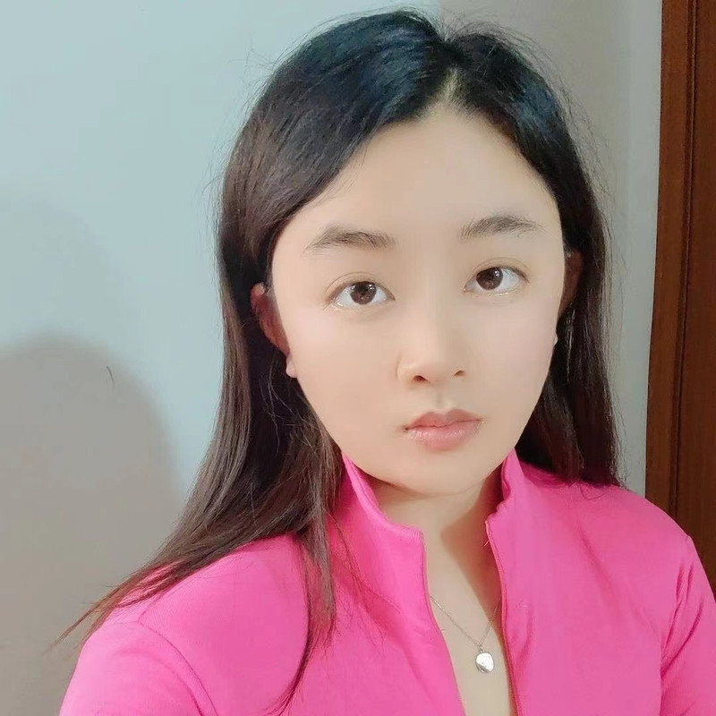 吖吖😸的主播海报