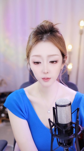 /美女