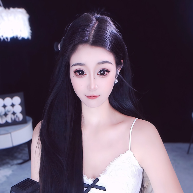 baby小甜馨??~的主播海報(bào)