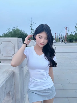 新人小熙～的图片