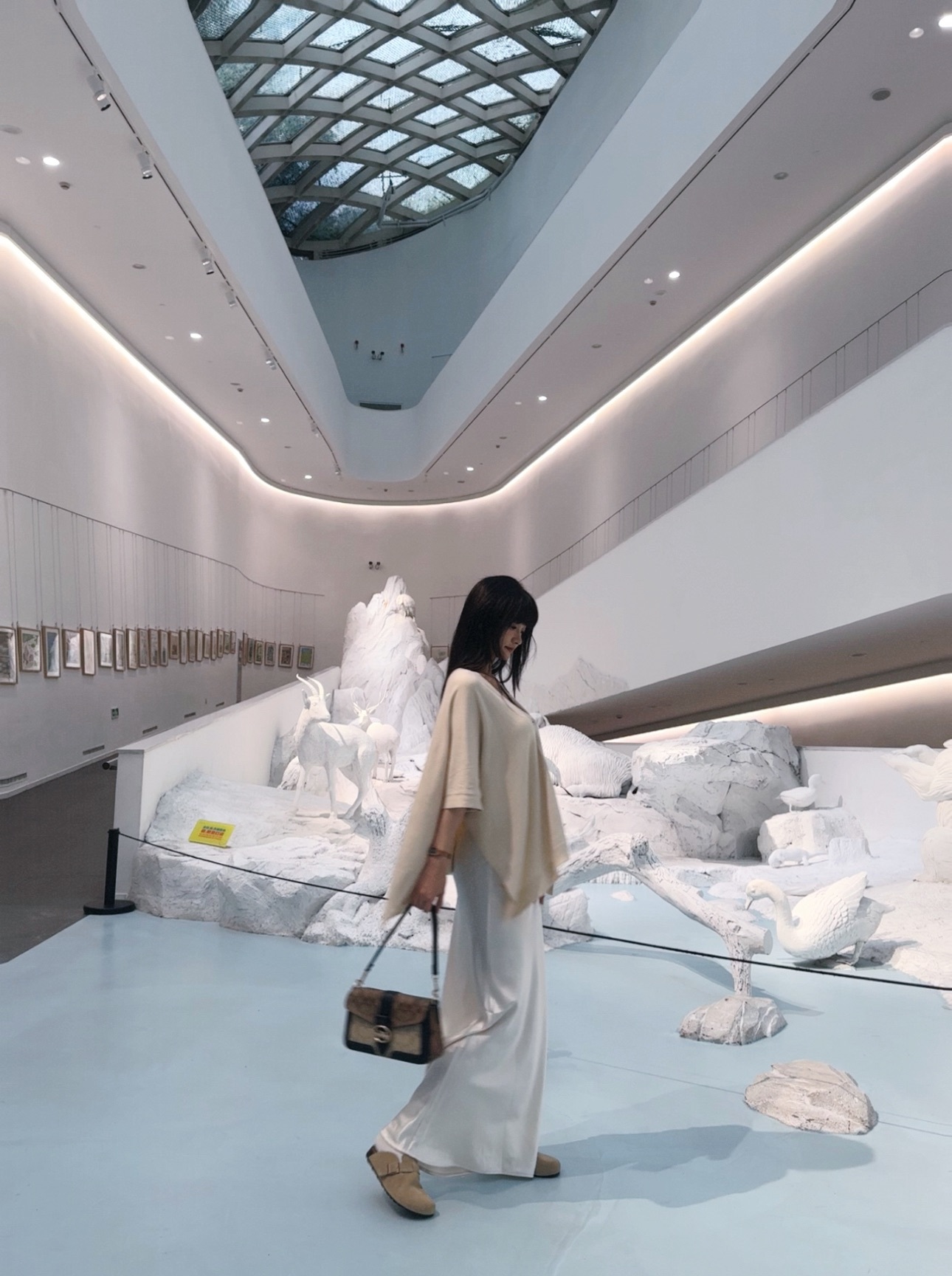 于小鱼爱唱歌~主播图片