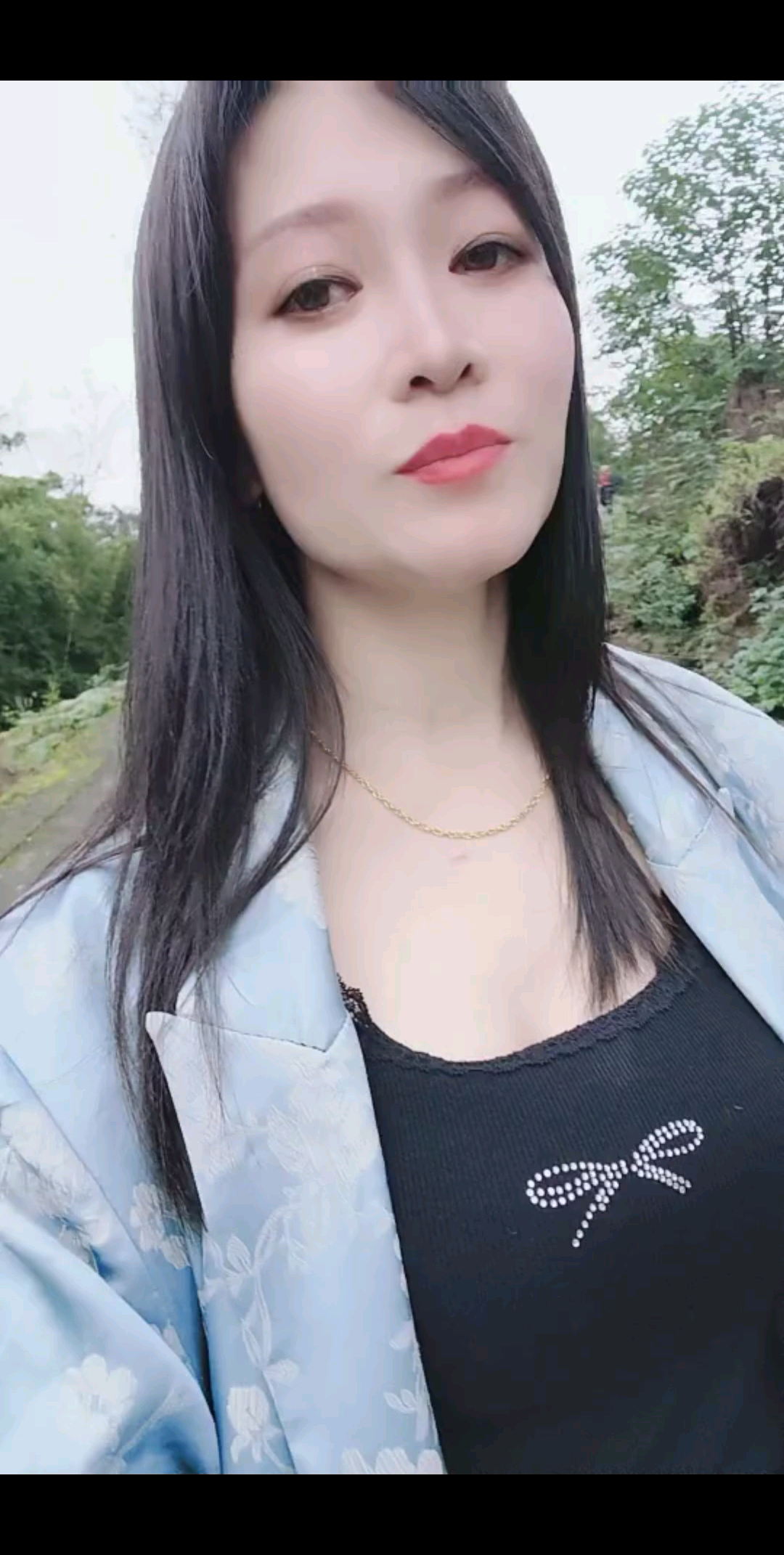 农村山咔咔滴 敢来玩吗