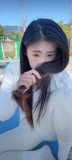 二两桃花醉今生的图片