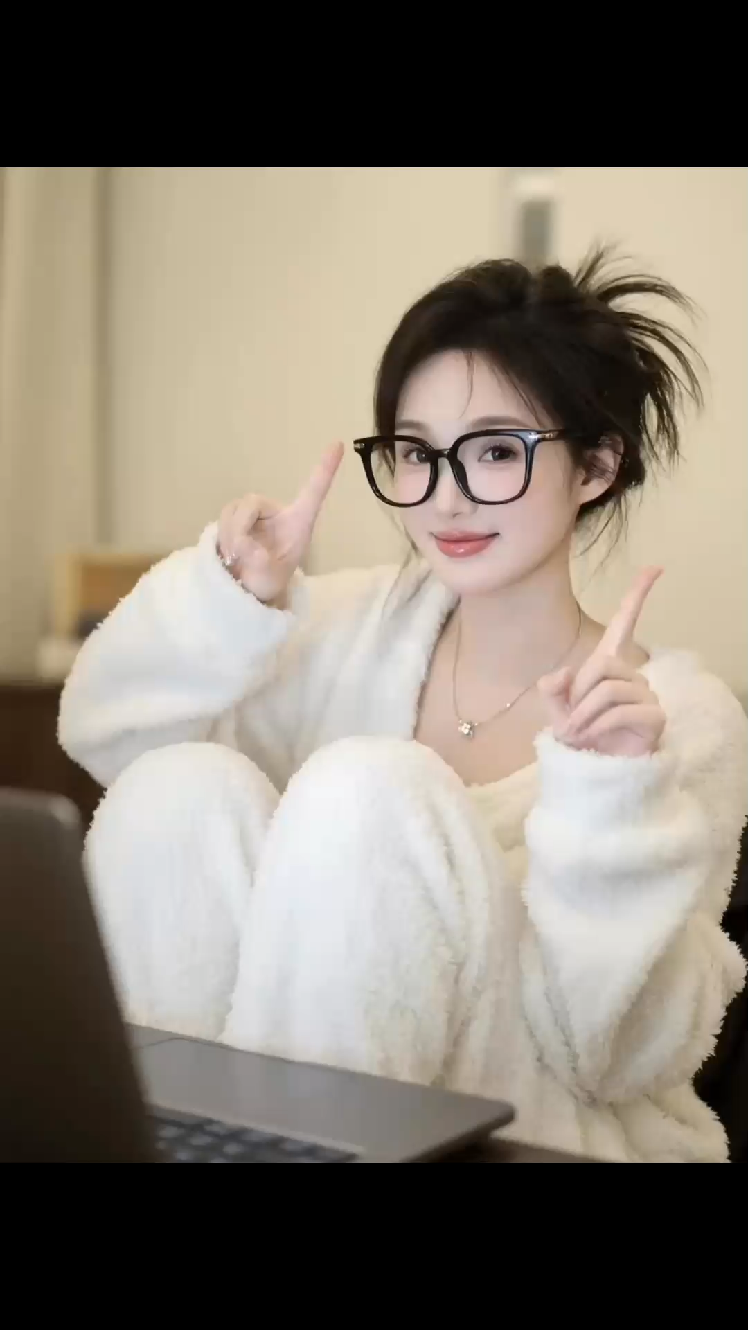 最怕半夜醒，容易想起