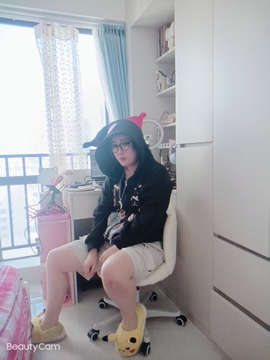 甜甜私房猫_安静主播照片