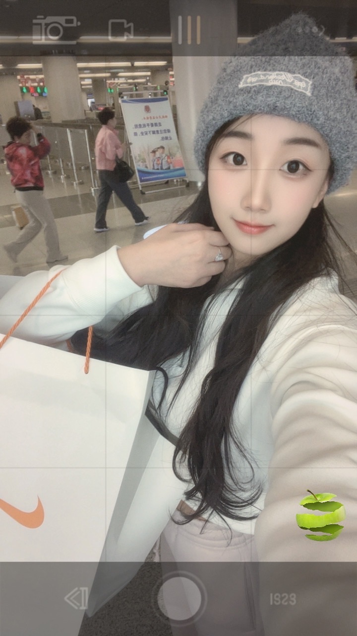 A亮宝充值代理的主播照片