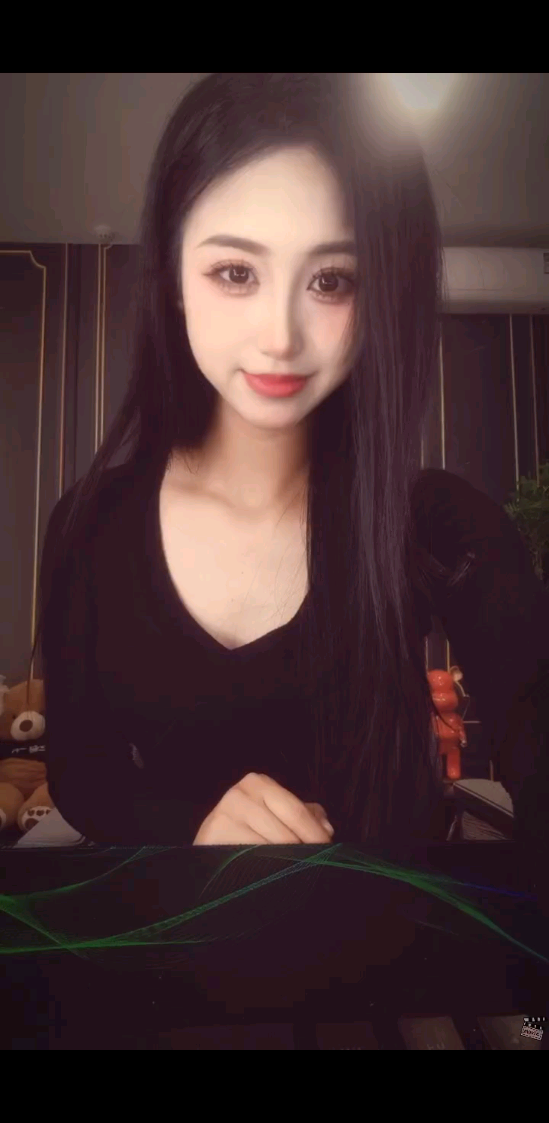 来一小段手势舞 哈哈哈