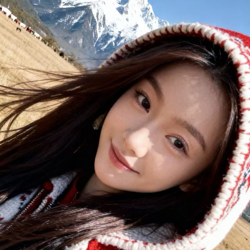 bb呀~的主播海报