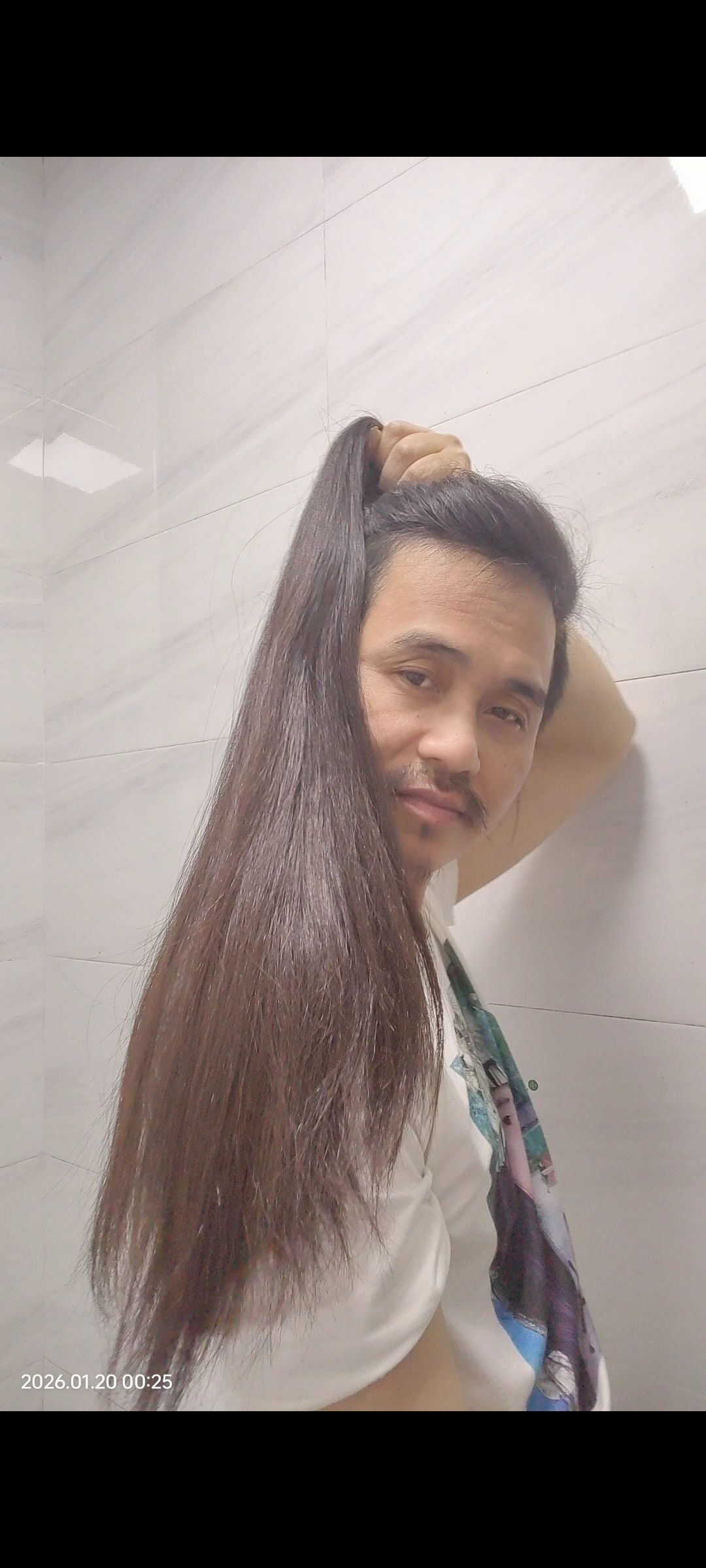 朽木自雕、独饮独醉主播图片