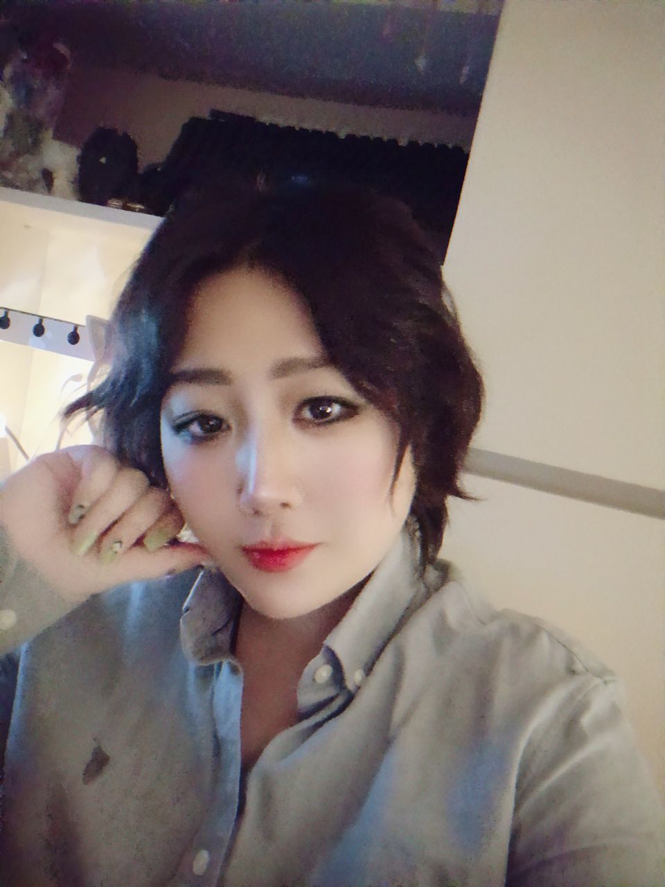 甜甜私房猫_安静的主播照片