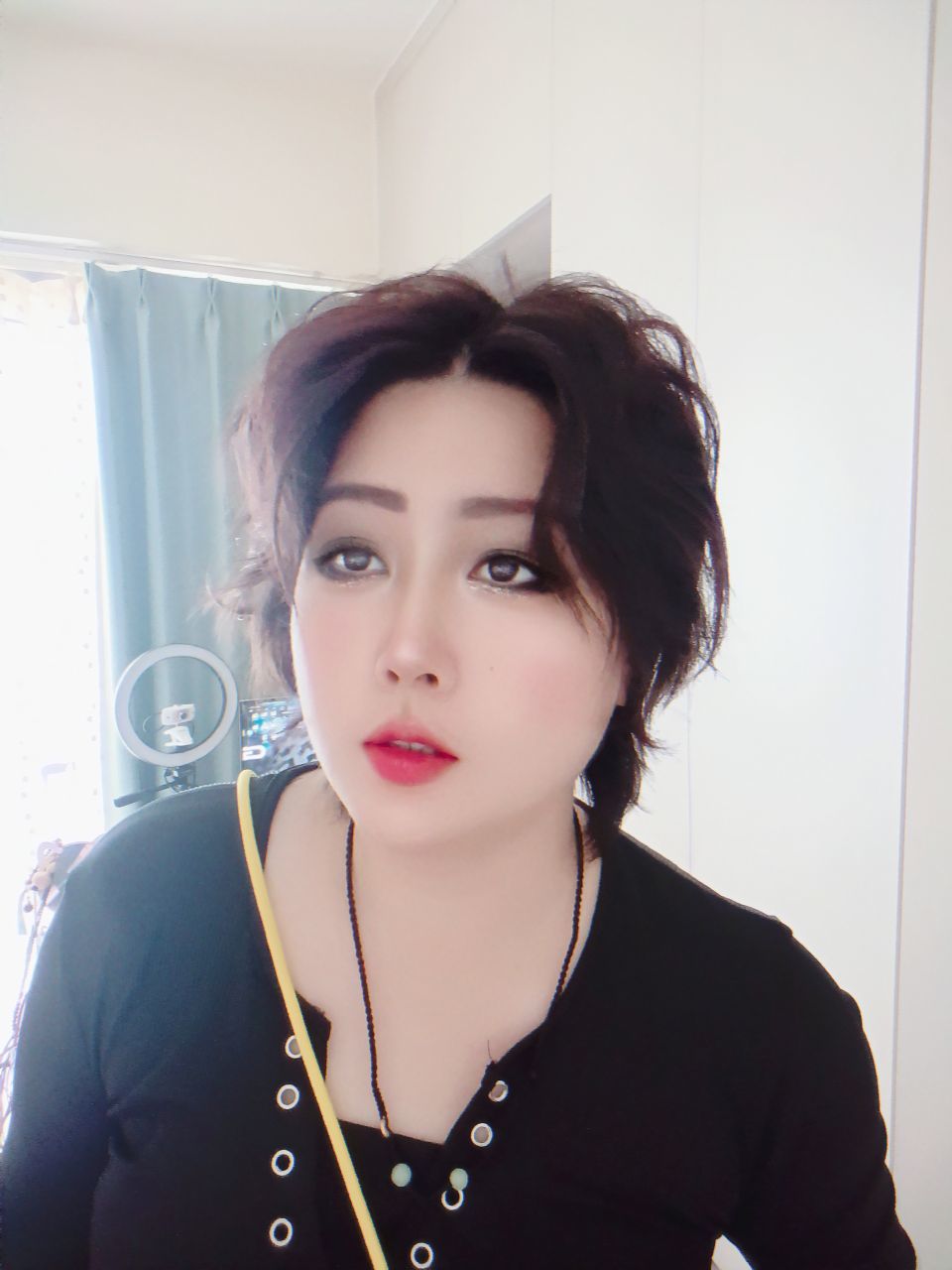 甜甜私房猫_安静的主播照片