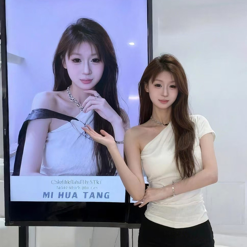 新人~小甜心海报