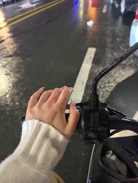 是小妮呀主播照片