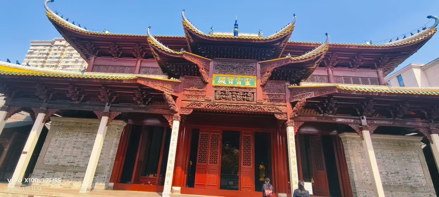 妞妞騎行興國縣主播圖片