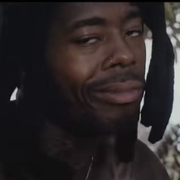 眼神仿佛在嘲笑我愚蠢的頭像