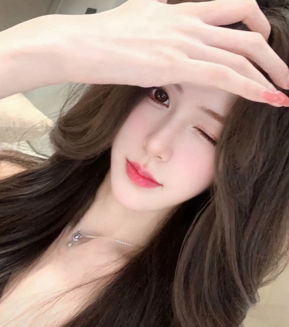 尤一亿☆的主播照片