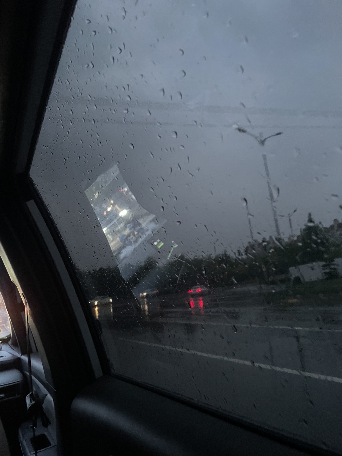 小雨想升冠~主播图片