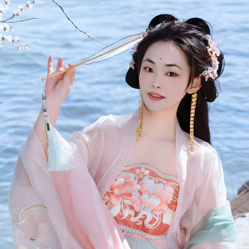 丹妮呀的主播海报