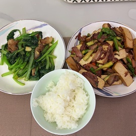 沅沅宝贝儿🎤的图片