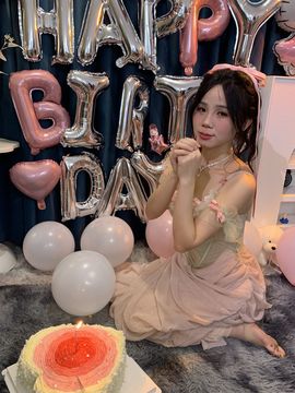 妍宝🤭早上6点直播主播照片