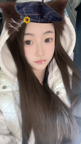 新人芙芙的图片