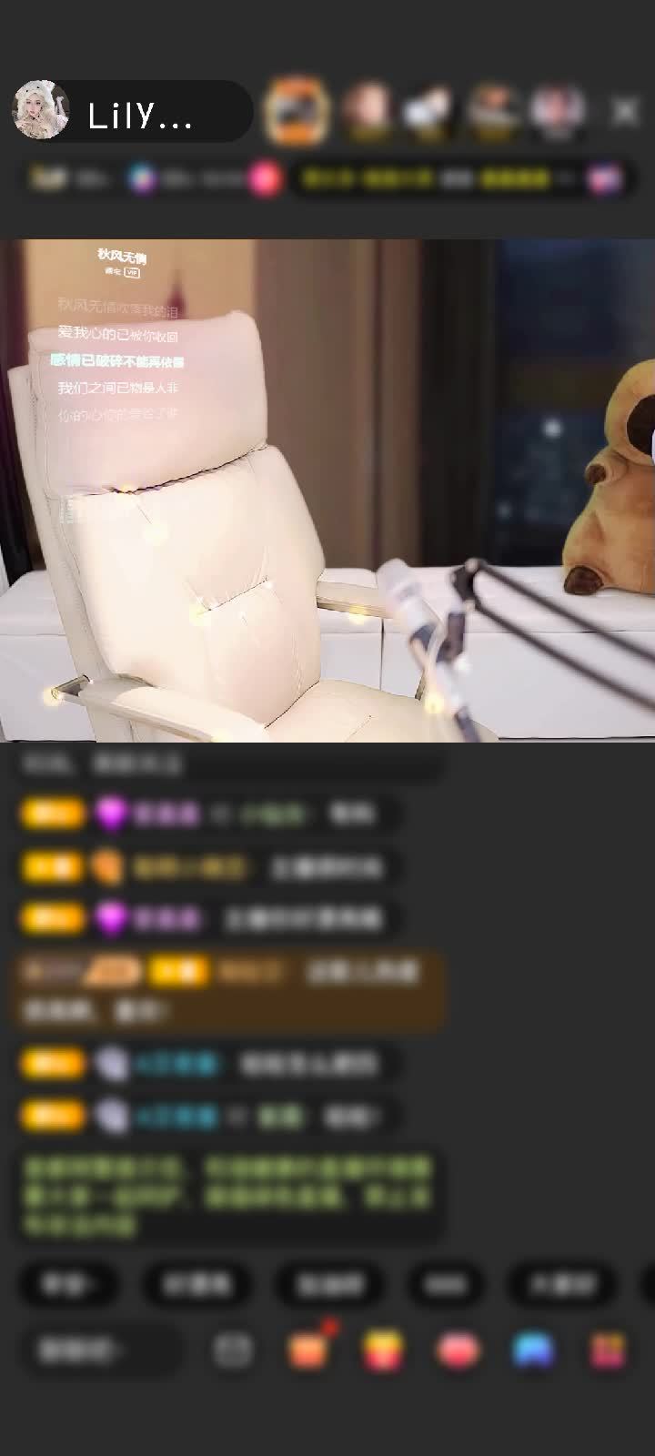 感谢容我想想哈赠送同心伞10个