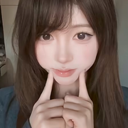 新人李小雅