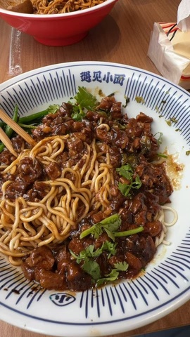 白Y鸭的图片