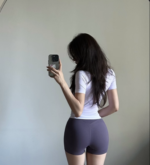 辛禾ya海报
