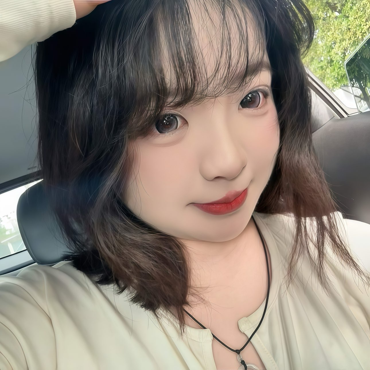 米诺鸭主播图片