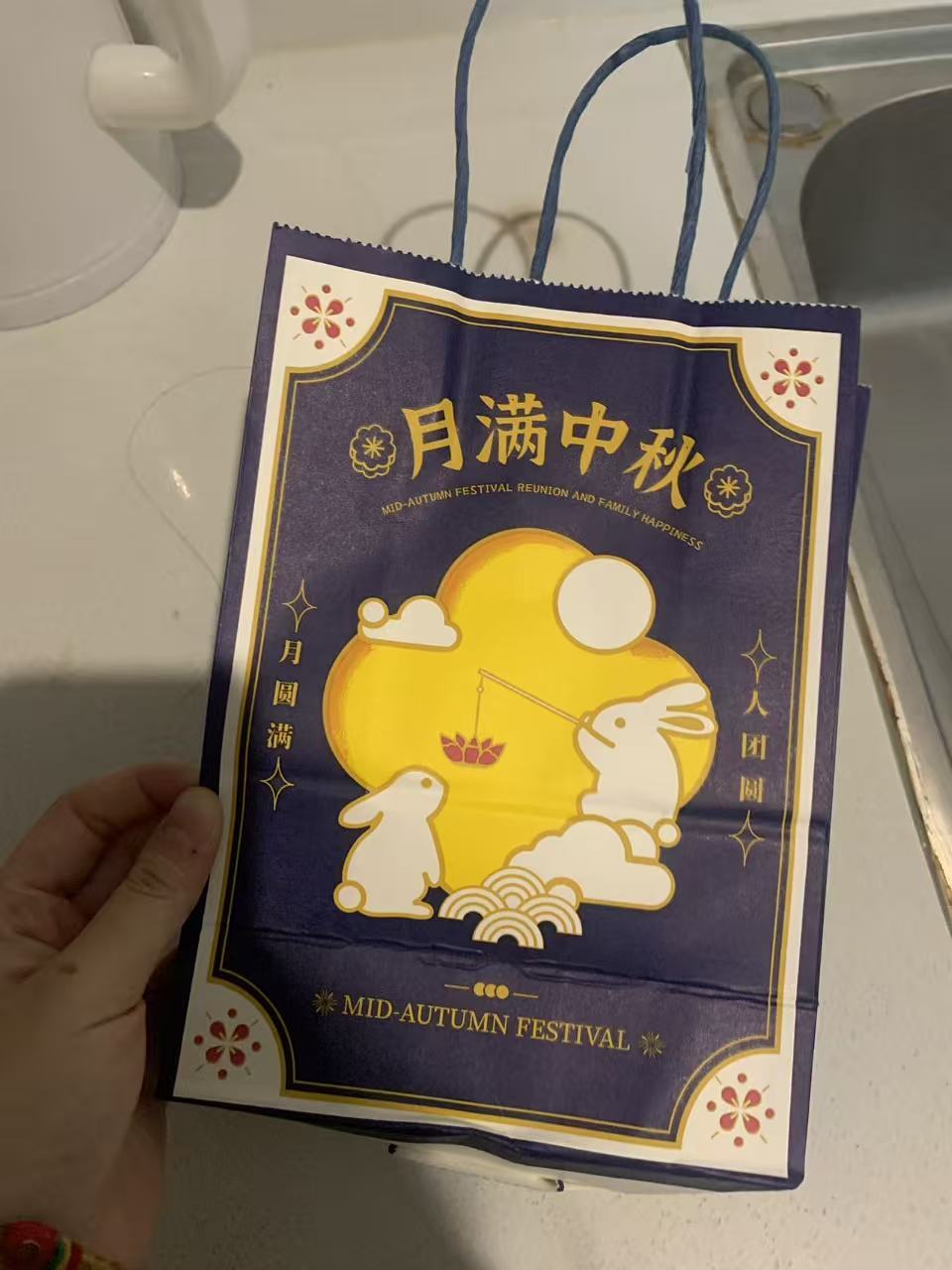 萌新白小糖主播图片