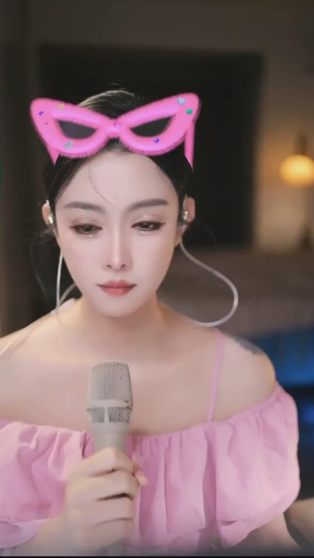 快来看看我发布的才艺作品我曾像傻子一样爱你，AI评分84！