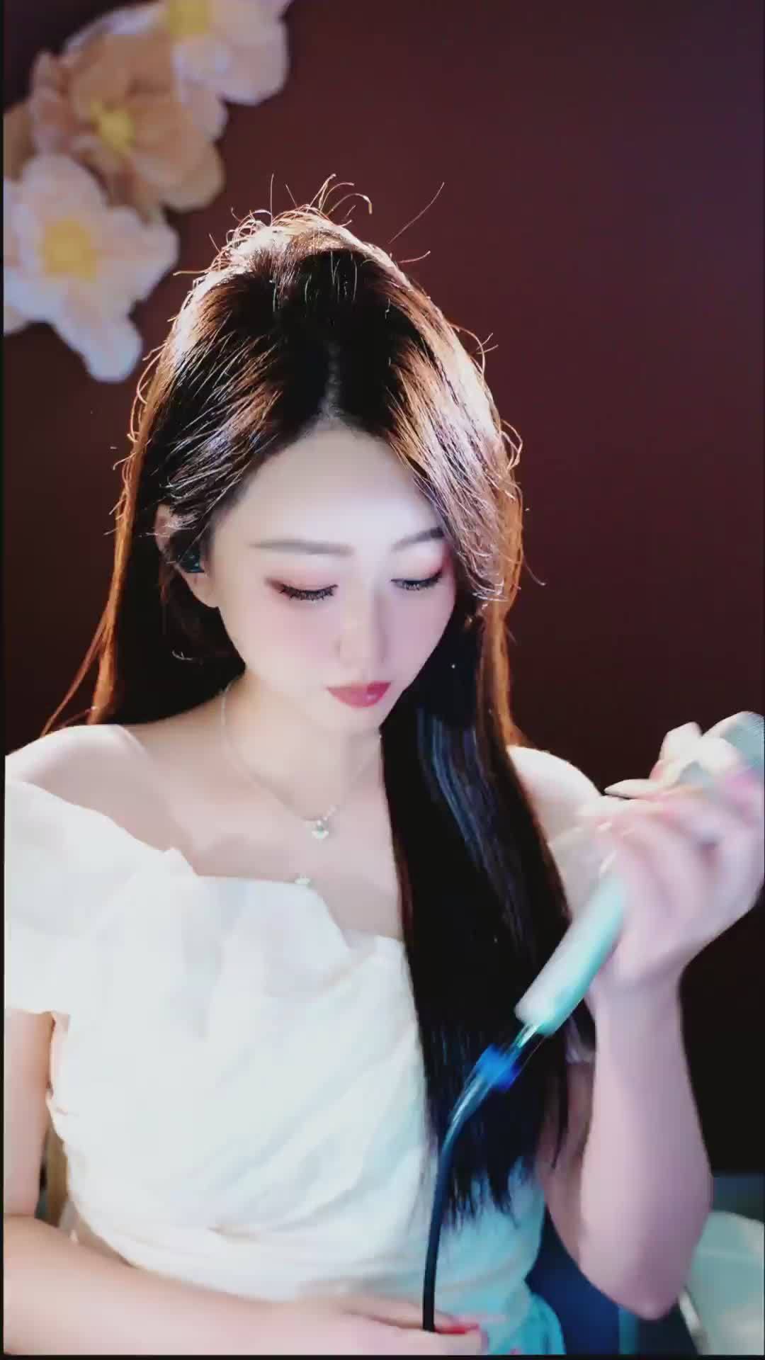我的唇吻不到我爱的人