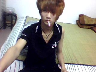 本不想起的主播照片