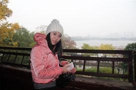 可爱丹儿主播照片
