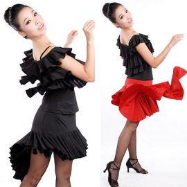 衣美都商城主播照片