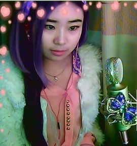 青小涩主播照片