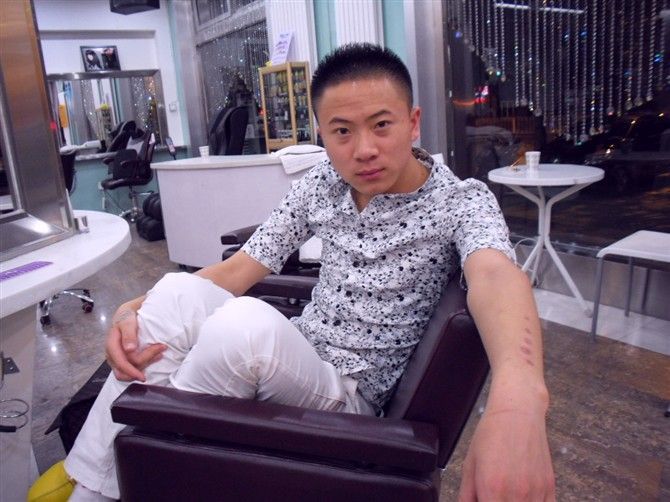？狂砍一條街？的主播照片