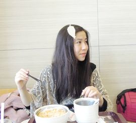 可爱丹儿主播照片