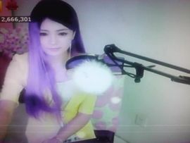 😸熱饅頭主播照片
