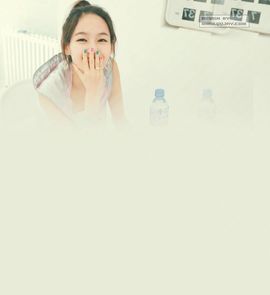 唐慕荣主播照片