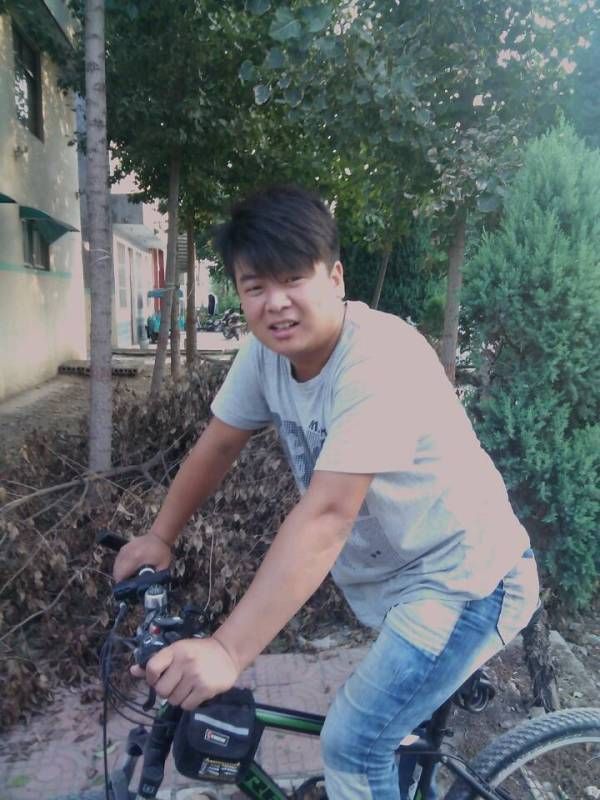 ＡＫ╰★孤单儿的主播照片