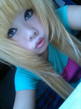 冷亚桂主播照片