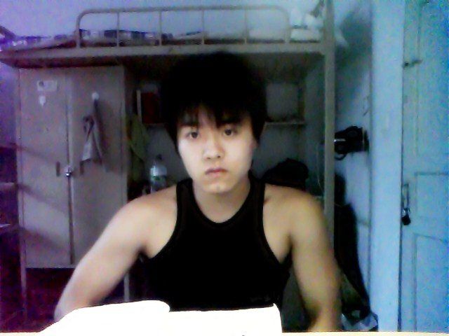 阳光小帅男主播照片