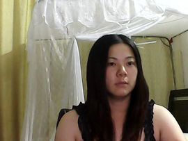 《纯洁》女人主播照片