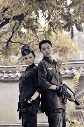 陪着儿子看妞主播照片