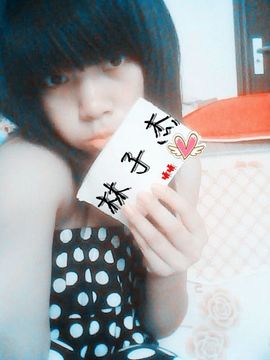 冷亚桂主播照片