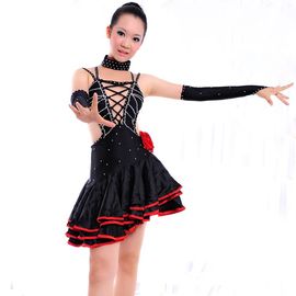 衣美都商城主播照片