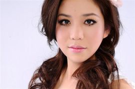 可爱丹儿主播照片