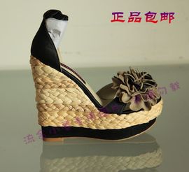 MOJOMOXY主播照片